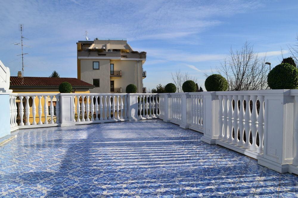 B And B Della Mimosa Desenzano del Garda Eksteriør bilde